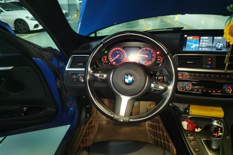 Used BMW 3 Series GT 2020 320i M Sport Package Steering Wheel