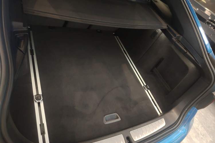 Used BMW 3 Series GT 2020 320i M Sport Package Trunk