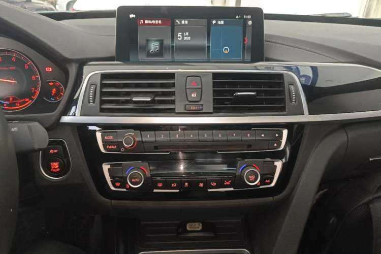 Used BMW 3 Series GT 2020 320i M Sport Package Audio And AC Panel
