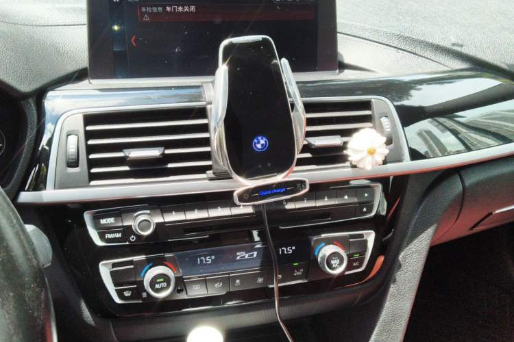 Used BMW 3 Series GT 2020 320i M Sport Night Edition Audio And AC Panel