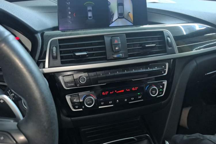 Used BMW 3 Series GT 2020 330i M Sport Night Edition Audio And AC Panel