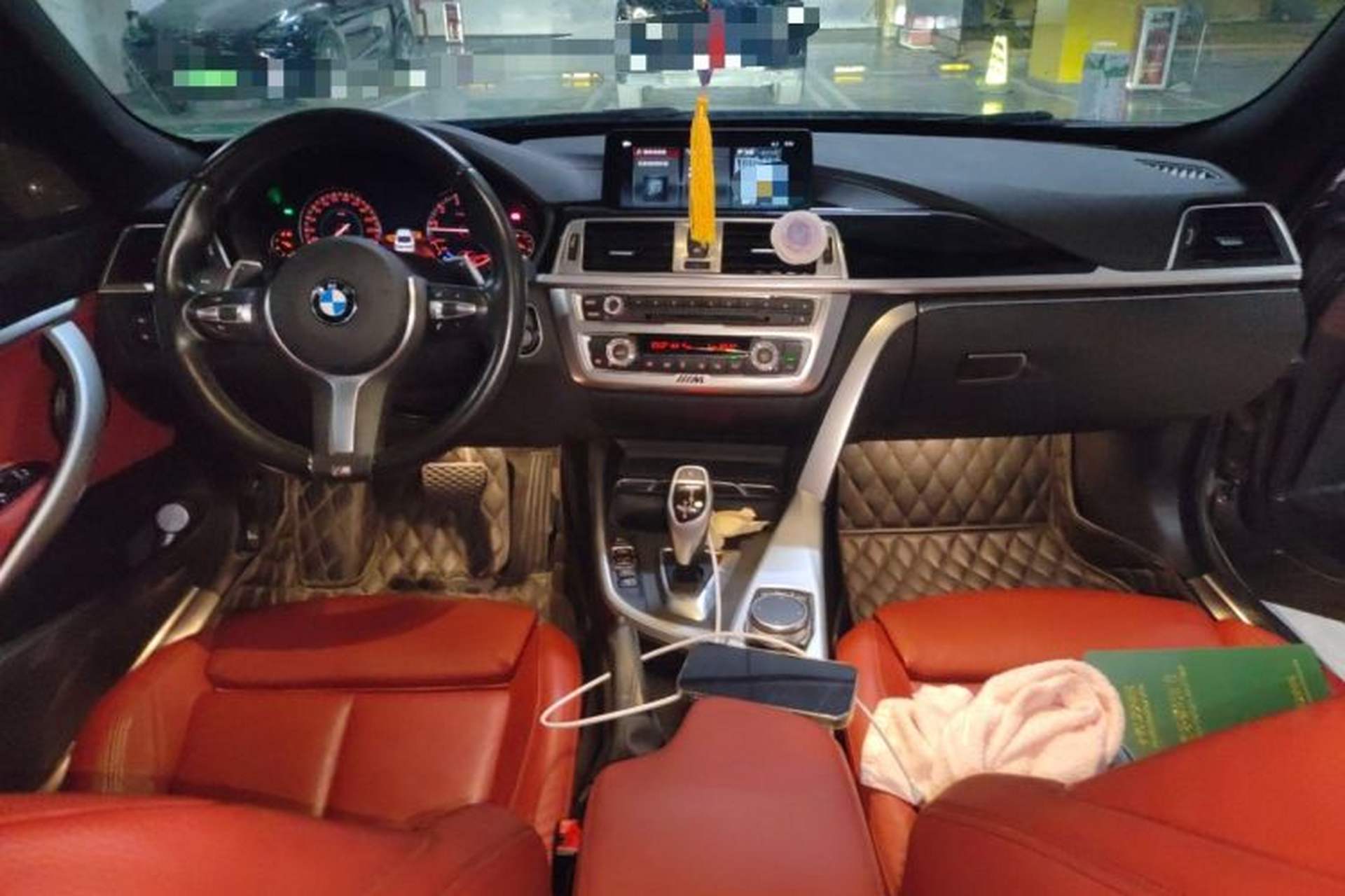 Used BMW 3 Series GT 2020 320i M Sport Night Edition Center Console