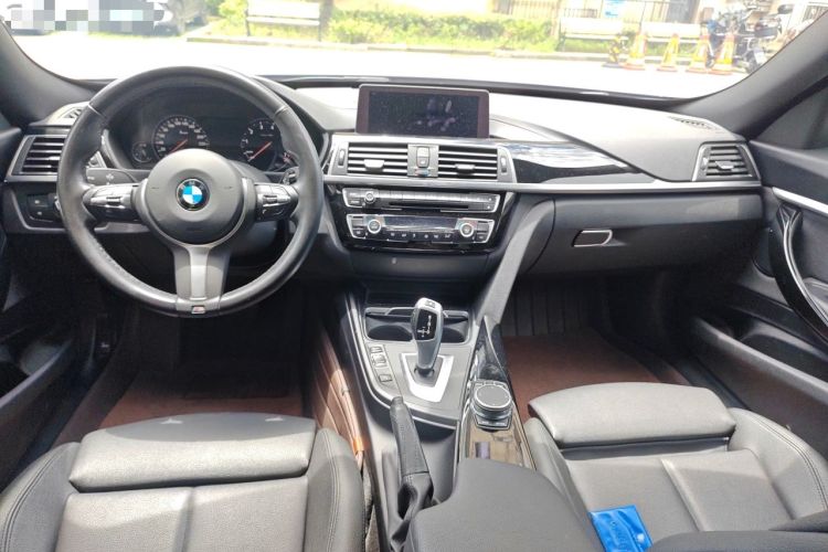 Used BMW 3 Series GT 2020 320i M Sport Package Center Console