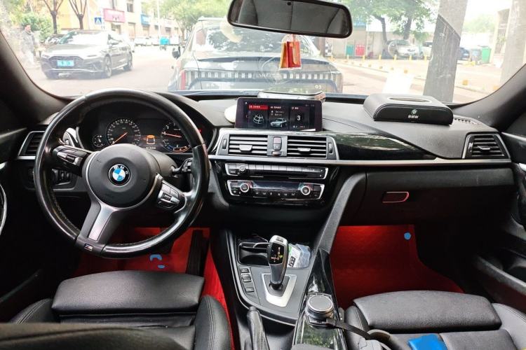 Used BMW 3 Series GT 2020 320i M Sport Package Center Console