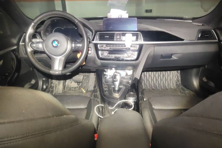 Used BMW 3 Series GT 2020 320i M Sport Package Center Console