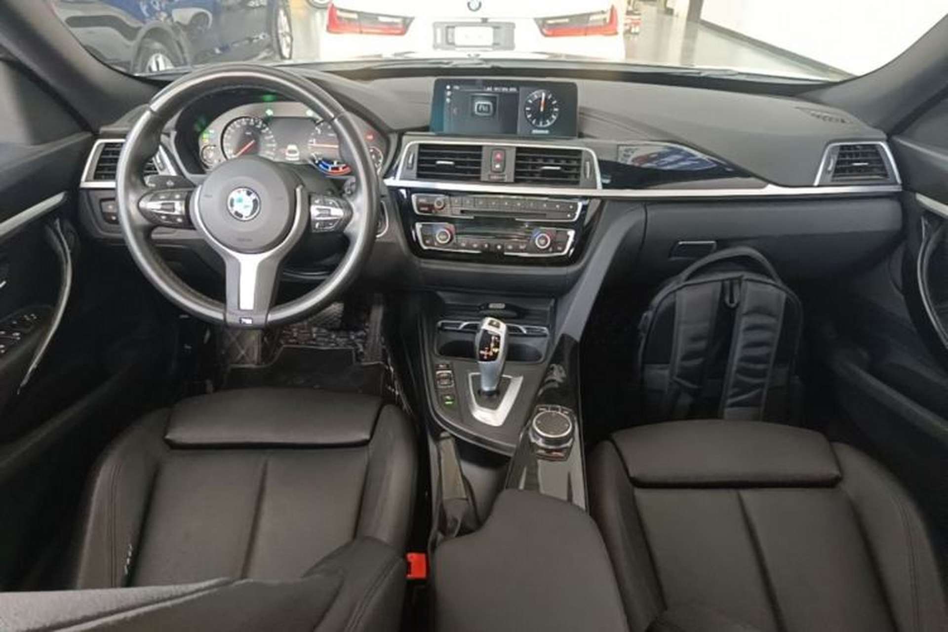 Used BMW 3 Series GT 2020 320i M Sport Package Center Console