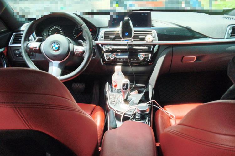Used BMW 3 Series GT 2020 320i M Sport Night Edition Center Console