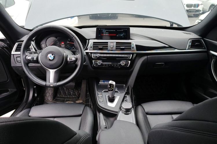 Used BMW 3 Series GT 2020 320i M Sport Package Center Console