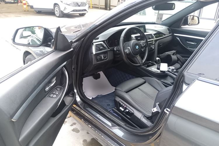 Used BMW 3 Series GT 2020 320i M Sport Package Driver Seat