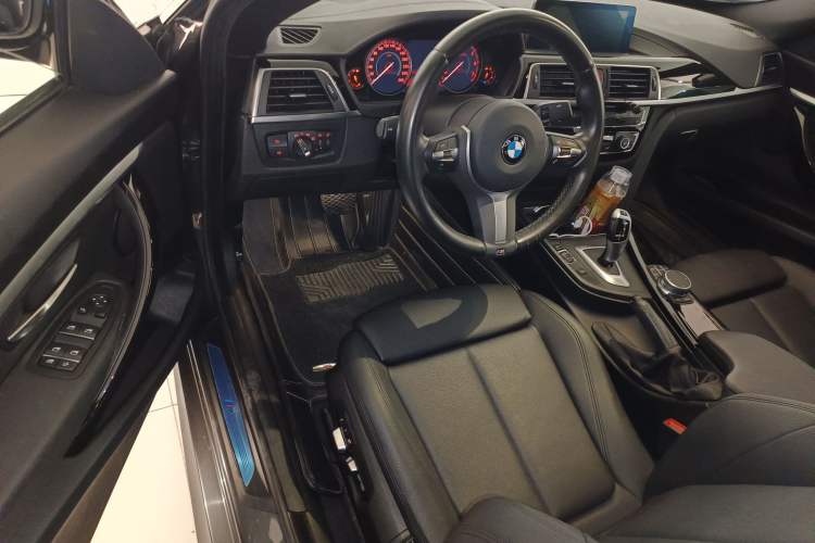 Used BMW 3 Series GT 2020 320i M Sport Package Driver Seat