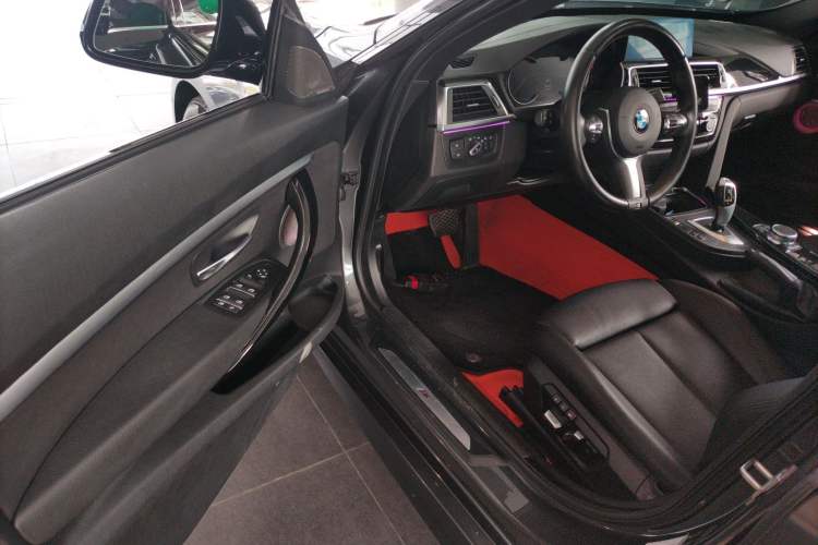 Used BMW 3 Series GT 2020 320i M Sport Package Driver Seat