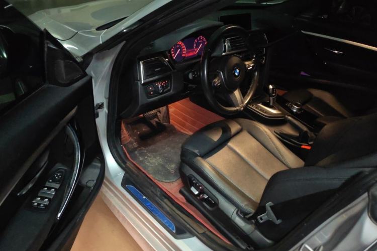 Used BMW 3 Series GT 2020 320i M Sport Package Driver Seat