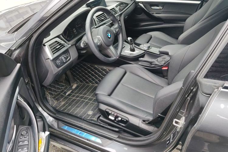 Used BMW 3 Series GT 2020 320i M Sport Package Driver Seat