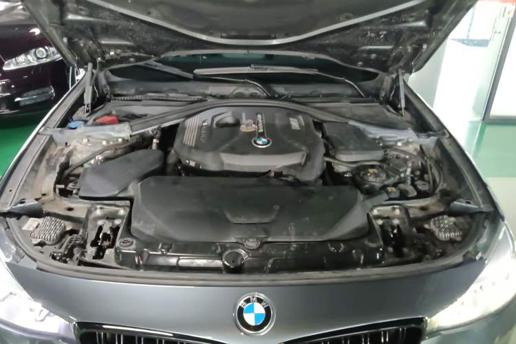 Used BMW 3 Series GT 2020 320i M Sport Package Engine Bay