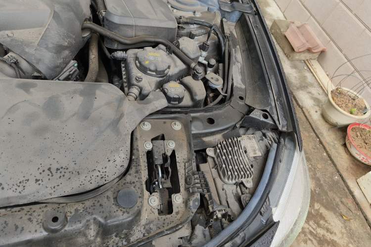 Used BMW 3 Series GT 2020 320i M Sport Night Edition Engine Bay Left