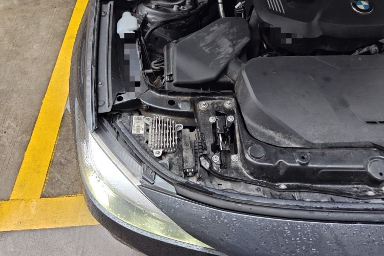 Used BMW 3 Series GT 2020 320i M Sport Package Engine Bay Right