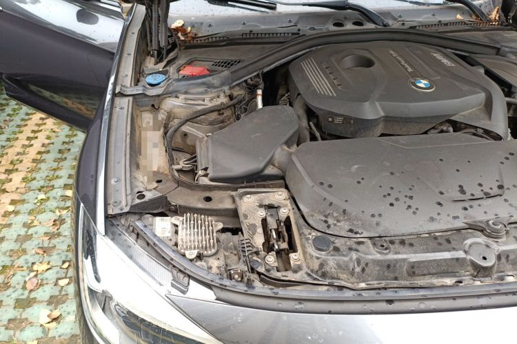Used BMW 3 Series GT 2020 320i M Sport Package Engine Bay Right