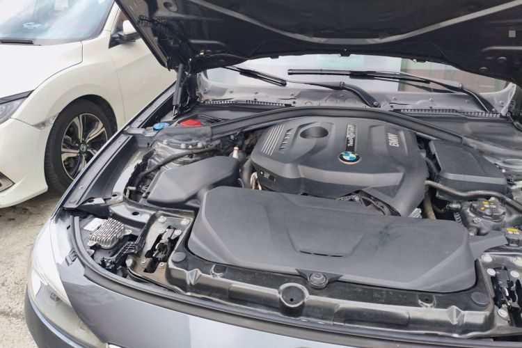 Used BMW 3 Series GT 2020 320i M Sport Package Engine Bay Right