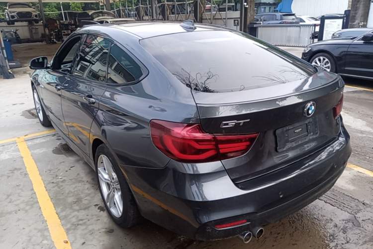 Used BMW 3 Series GT 2020 320i M Sport Package Exterior 2