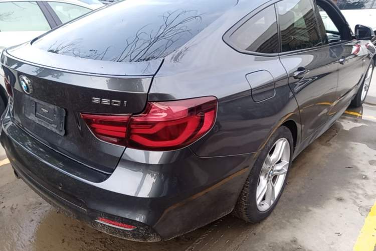 Used BMW 3 Series GT 2020 320i M Sport Package Exterior 3