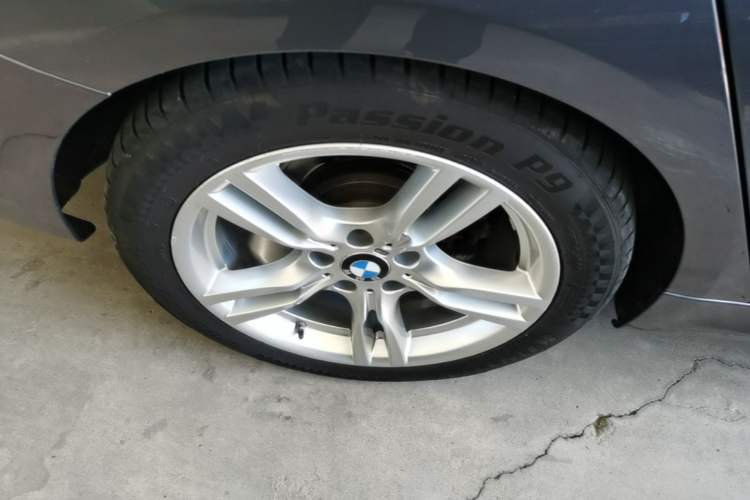 Used BMW 3 Series GT 2020 320i M Sport Package Exterior 3