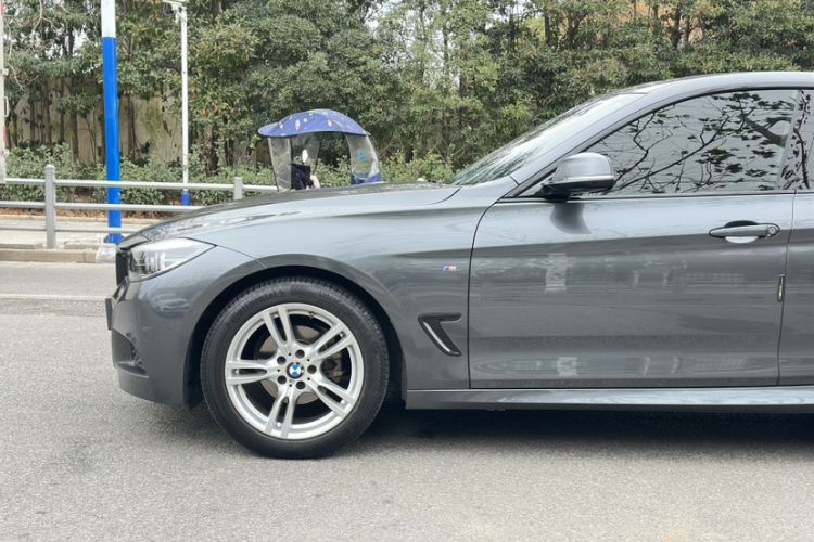 Used BMW 3 Series GT 2020 320i M Sport Package Exterior 3