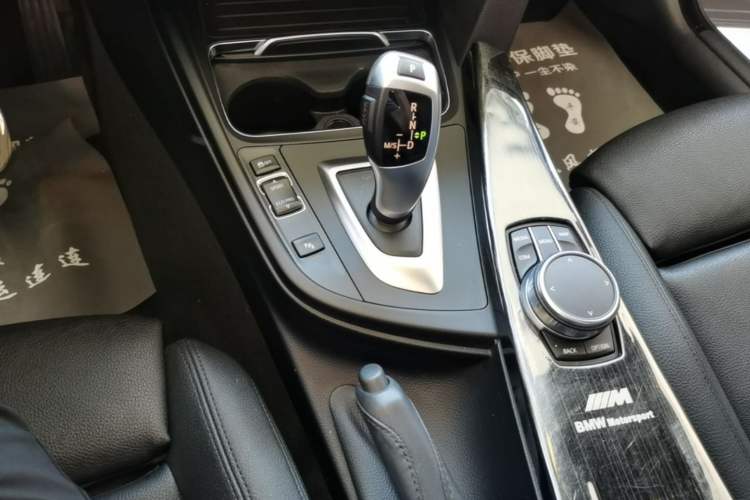 Used BMW 3 Series GT 2020 320i M Sport Package Gear Lever