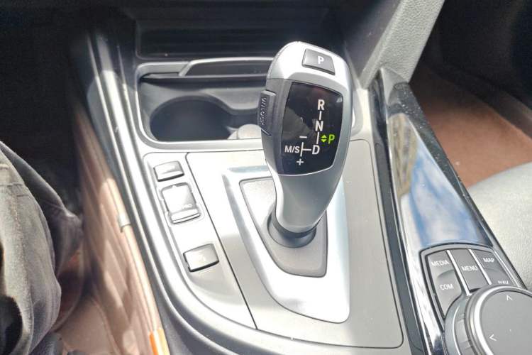 Used BMW 3 Series GT 2020 320i M Sport Package Gear Lever