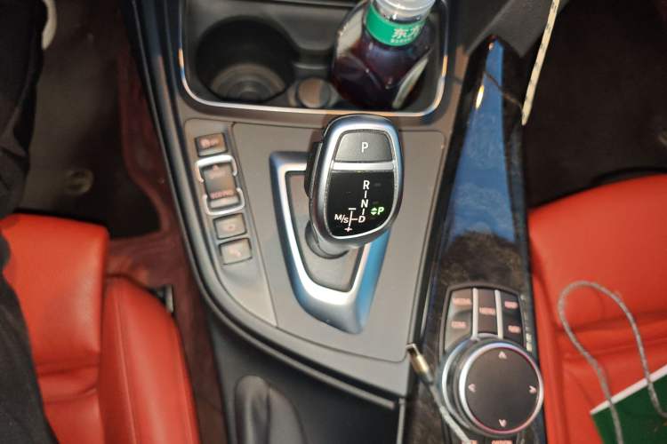 Used BMW 3 Series GT 2020 330i M Sport Night Edition Gear Lever
