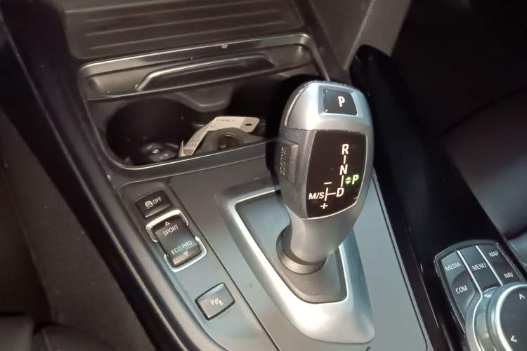Used BMW 3 Series GT 2020 320i M Sport Package Gear Lever