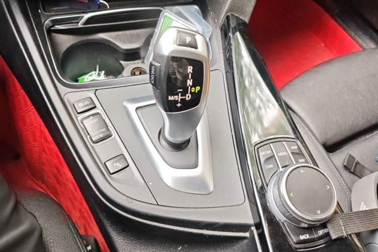 Used BMW 3 Series GT 2020 320i M Sport Package Gear Lever