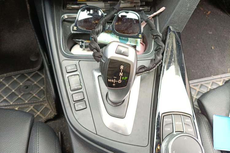 Used BMW 3 Series GT 2020 320i M Sport Package Gear Lever