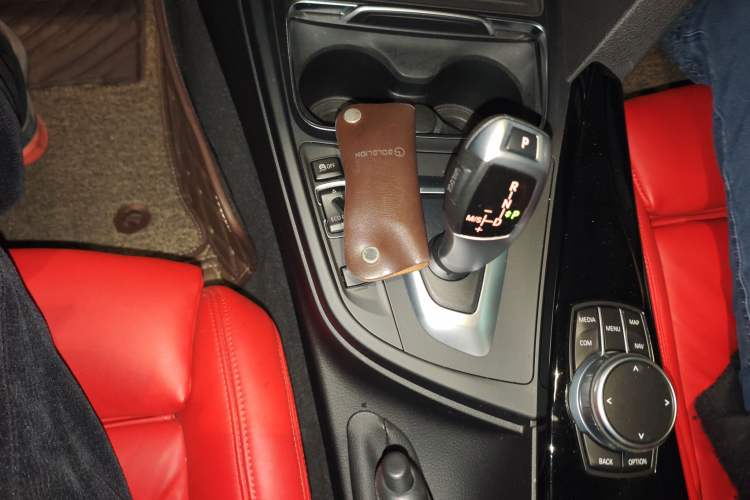 Used BMW 3 Series GT 2020 320i M Sport Package Gear Lever