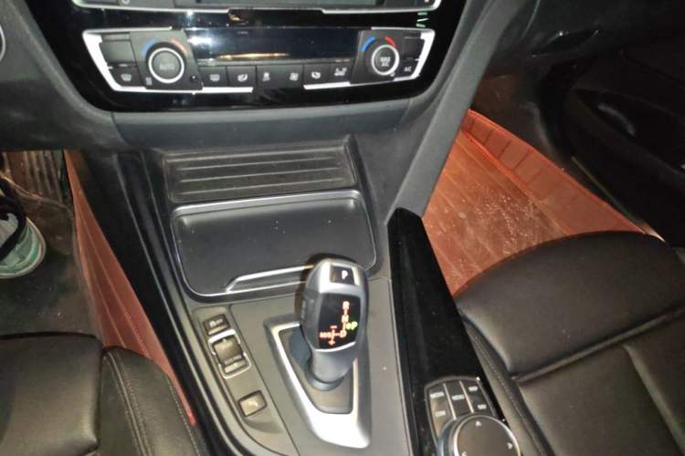 Used BMW 3 Series GT 2020 320i M Sport Package Gear Lever