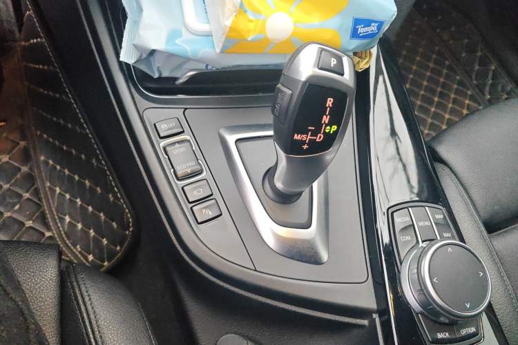 Used BMW 3 Series GT 2020 320i M Sport Package Gear Lever
