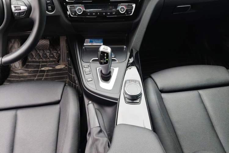 Used BMW 3 Series GT 2020 320i M Sport Package Gear Lever