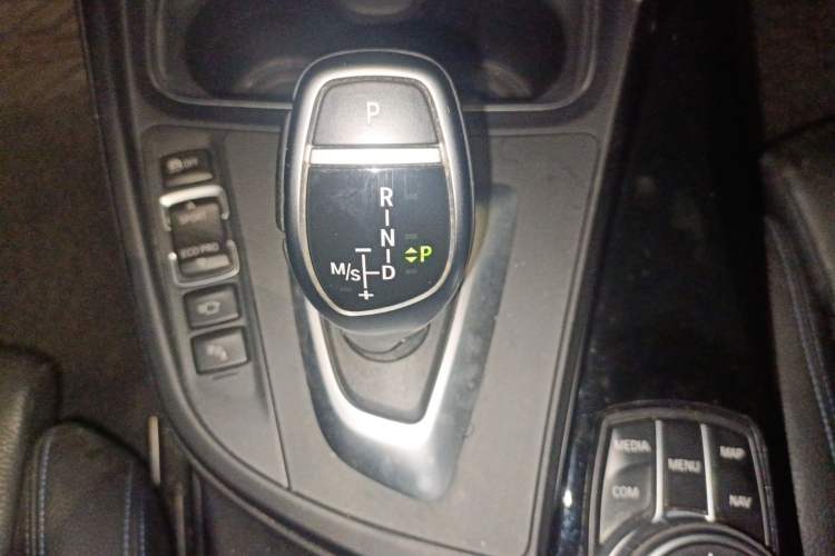 Used BMW 3 Series GT 2020 320i M Sport Night Edition Gear Lever