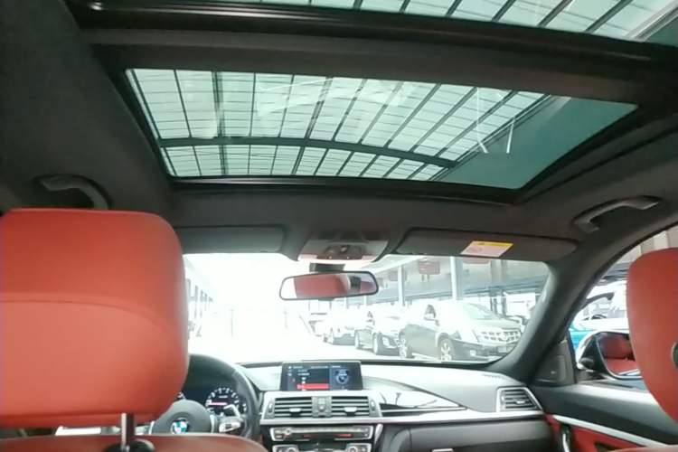 Used BMW 3 Series GT 2020 330i M Sport Night Edition Headliner