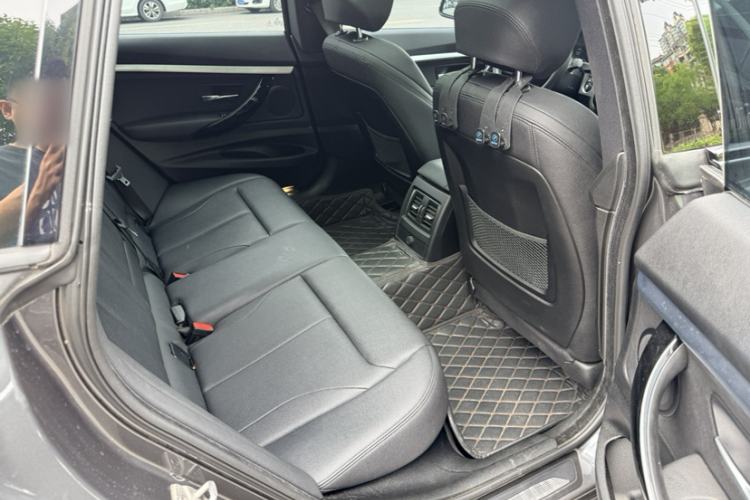 Used BMW 3 Series GT 2020 320i M Sport Package Interior 1