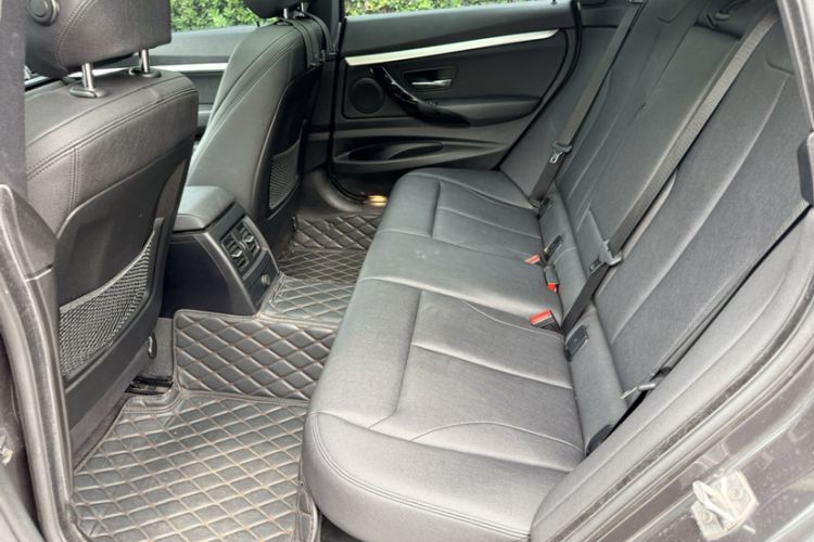 Used BMW 3 Series GT 2020 320i M Sport Package Interior 3