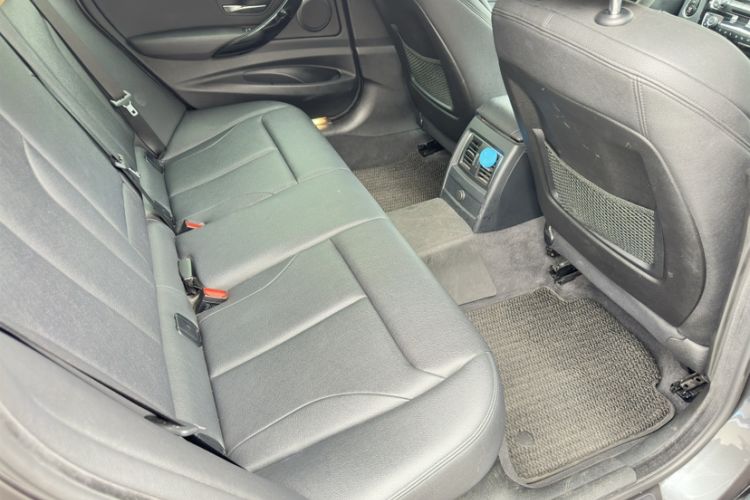 Used BMW 3 Series GT 2020 320i M Sport Package Interior 5