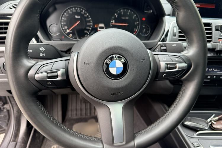 Used BMW 3 Series GT 2020 320i M Sport Package Interior 6