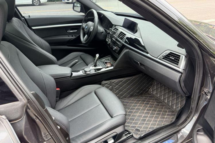 Used BMW 3 Series GT 2020 320i M Sport Package Interior 7