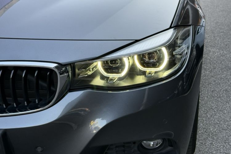 Used BMW 3 Series GT 2020 320i M Sport Package Left Front Headlight