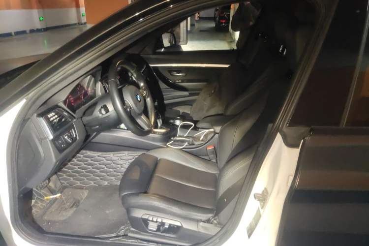 Used BMW 3 Series GT 2020 320i M Sport Package Left Front Seat