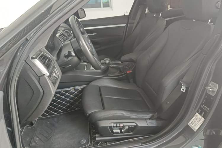 Used BMW 3 Series GT 2020 320i M Sport Package Left Front Seat