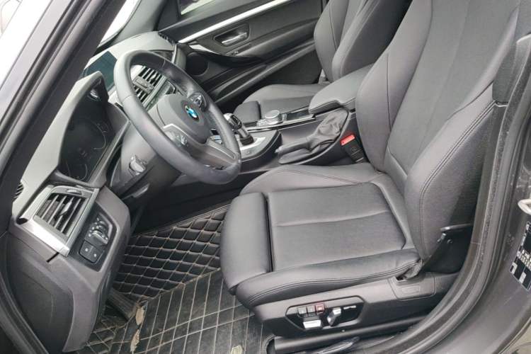 Used BMW 3 Series GT 2020 320i M Sport Package Left Front Seat