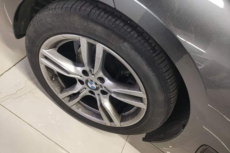 Used BMW 3 Series GT 2020 320i M Sport Package Left Front Wheel Hub