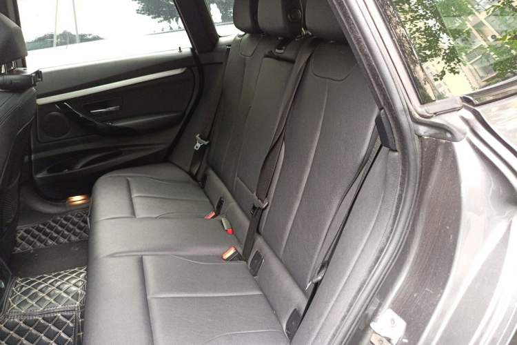 Used BMW 3 Series GT 2020 320i M Sport Package Left Rear Seat