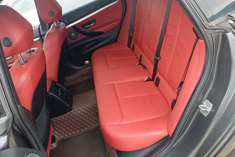 Used BMW 3 Series GT 2020 320i M Sport Night Edition Left Rear Seat